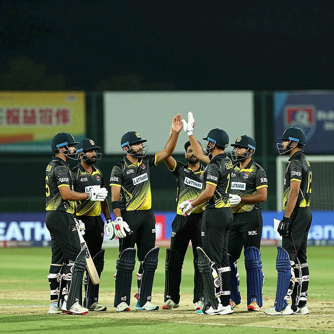 অধিনায়কত্বের খাতা বন্ধ হলো, খেলা থামল না: হারমানপ্রিত কাউরের লেজারে যা লেখা নেই অধিনায়কত্বের খাতা বন্ধ হলো, খেলা থামল না: হারমানপ্রিত কাউরের লেজারে যা লেখা নেই