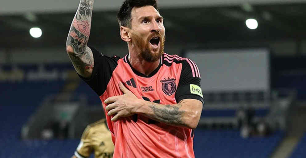 ওভিয়েদো থেকে হ্যারিসন, দুই দিন: মেসির অ্যাওয়ার্ড-সফরের পেছনে যে খতিয়ানটা কেউ খোলে না ওভিয়েদো থেকে হ্যারিসন, দুই দিন: মেসির অ্যাওয়ার্ড-সফরের পেছনে যে খতিয়ানটা কেউ খোলে না