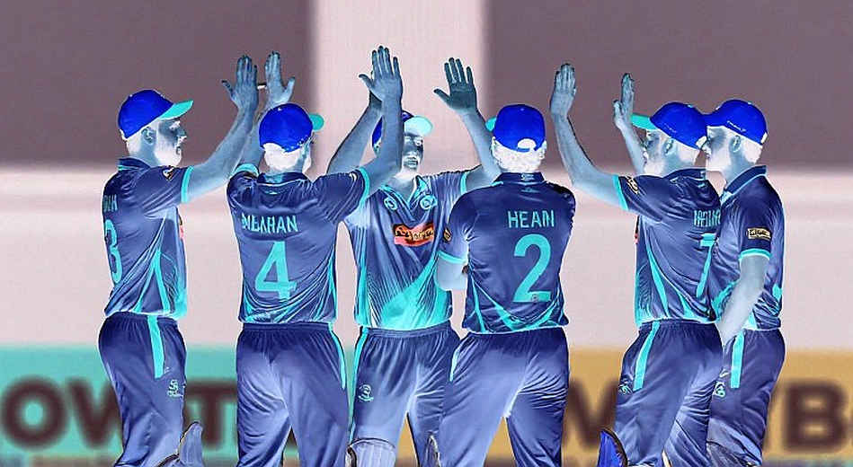 জানুয়ারির জানালা: ফ্র্যাঞ্চাইজি লিগের টাকা আর টেস্ট ক্রিকেটের খতিয়ানের ফাটল জানুয়ারির জানালা: ফ্র্যাঞ্চাইজি লিগের টাকা আর টেস্ট ক্রিকেটের খতিয়ানের ফাটল