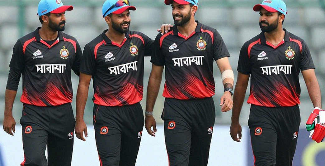 ফাতিমা সানার পার্থ চুক্তি: আট ম্যাচের জানালায় নারী ক্রিকেটের নতুন মানচিত্র ফাতিমা সানার পার্থ চুক্তি: আট ম্যাচের জানালায় নারী ক্রিকেটের নতুন মানচিত্র