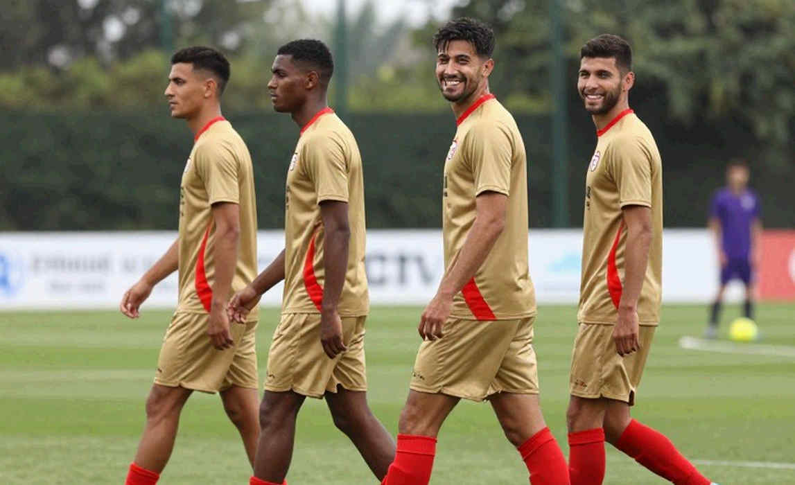 The Scent of a Contract in Transfer-Window Noise: Where Is the Rumor Filter? The Scent of a Contract in Transfer-Window Noise: Where Is the Rumor Filter?