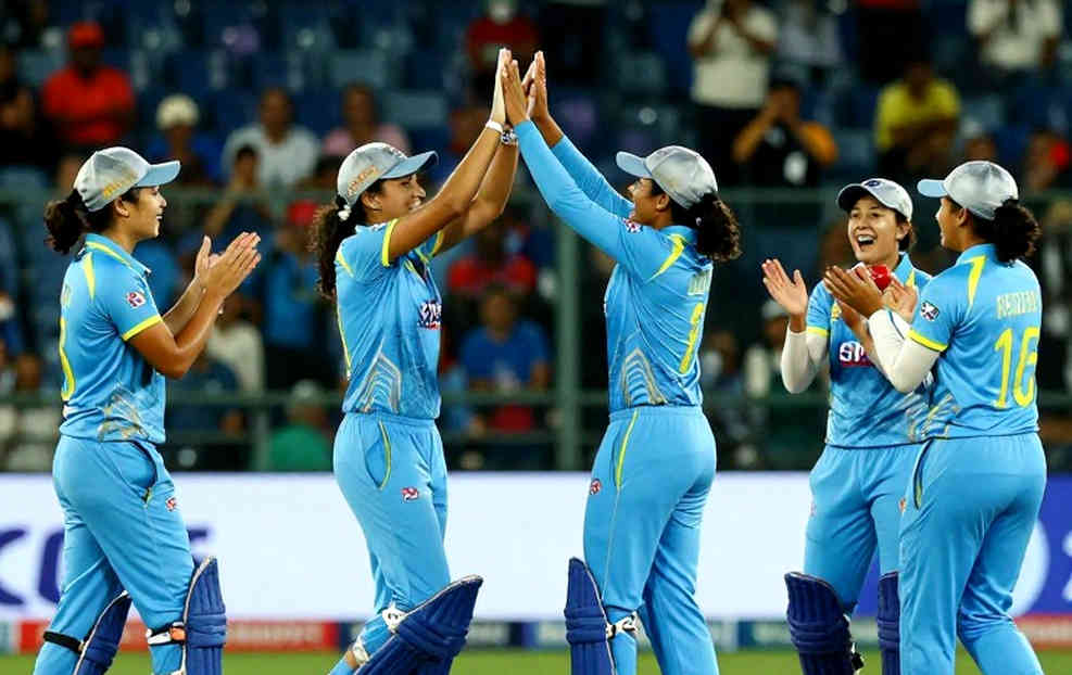 পদোন্নতির চূড়ায় দাঁড়িয়েও কেন সাইমন কুক কেন্ট ছাড়লেন: একটি কাঠামোগত পাঠ পদোন্নতির চূড়ায় দাঁড়িয়েও কেন সাইমন কুক কেন্ট ছাড়লেন: একটি কাঠামোগত পাঠ