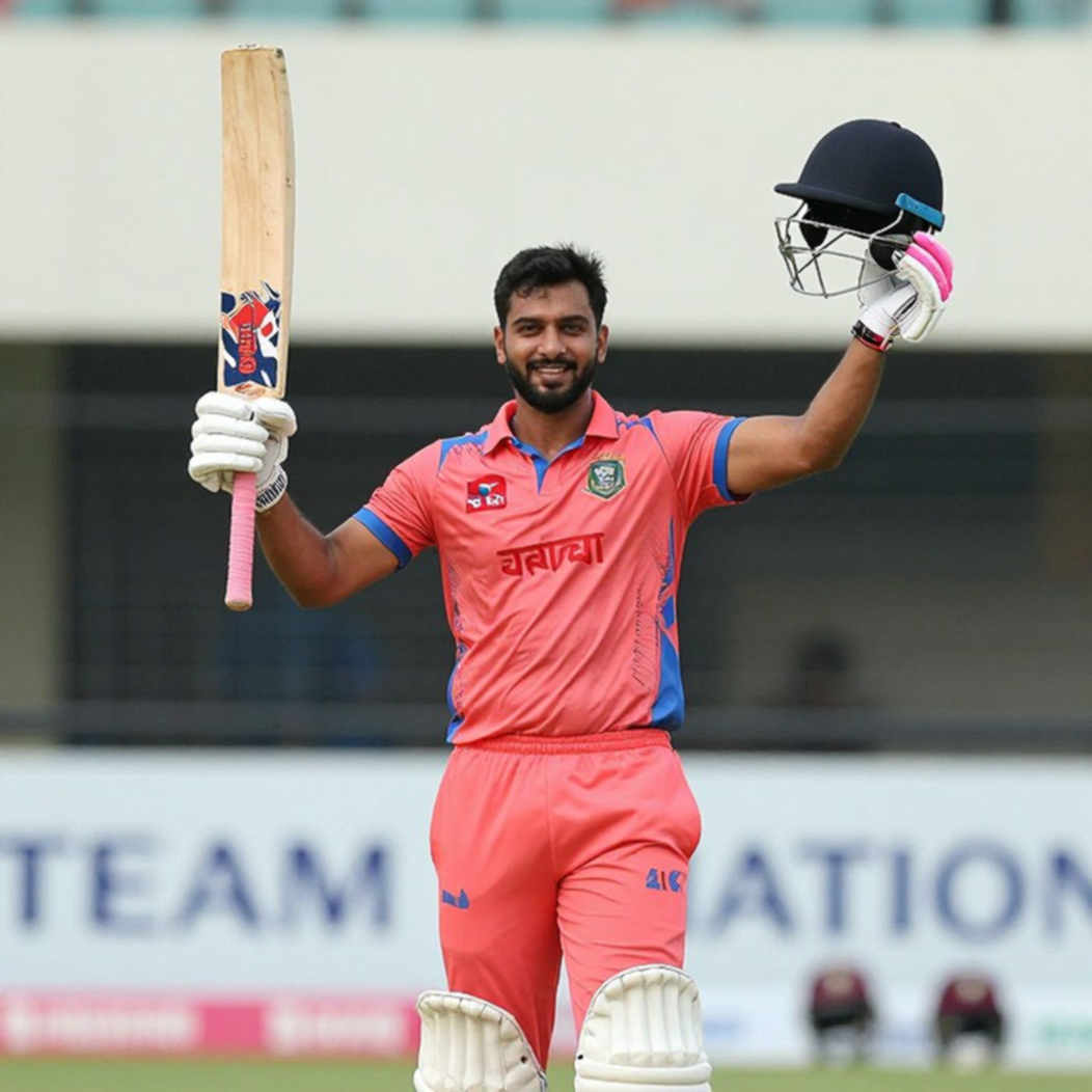 ঈশান কিশনের টেস্ট দরজা: ৪০৯ রান, ৮০.৮ স্ট্রাইক রেট আর নিউজিল্যান্ডের সবুজ পিচের অসমীকরণ ঈশান কিশনের টেস্ট দরজা: ৪০৯ রান, ৮০.৮ স্ট্রাইক রেট আর নিউজিল্যান্ডের সবুজ পিচের অসমীকরণ
