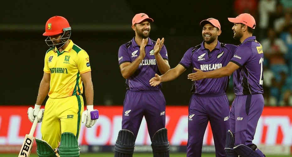 ফাঁকা ঘরটাই সাক্ষী: ক্রিকেটের হারানো তরুণ-রেকর্ড আর একটি খালি খাতার পাঠ ফাঁকা ঘরটাই সাক্ষী: ক্রিকেটের হারানো তরুণ-রেকর্ড আর একটি খালি খাতার পাঠ